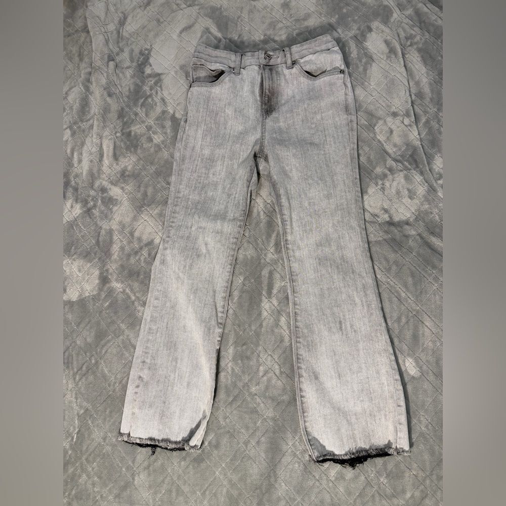 Express Light Gray Women's Straight Leg Jeans